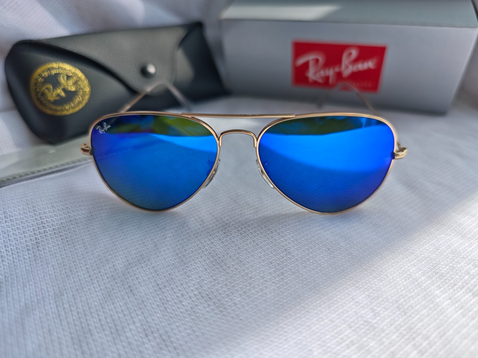 Ray Ban Aviator RB3025 Sunglasses 58mm Blue Lens/Gold Frame