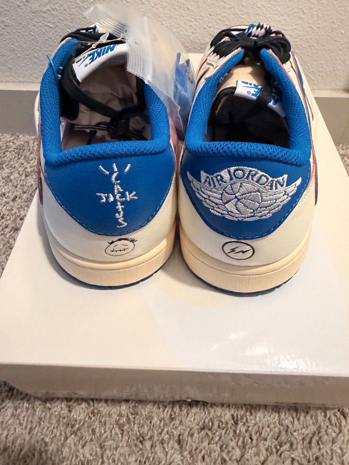 Size 10 – Fragment Design x Travis Scott x Air Jordan 1 Retro OG SP Low Sail…