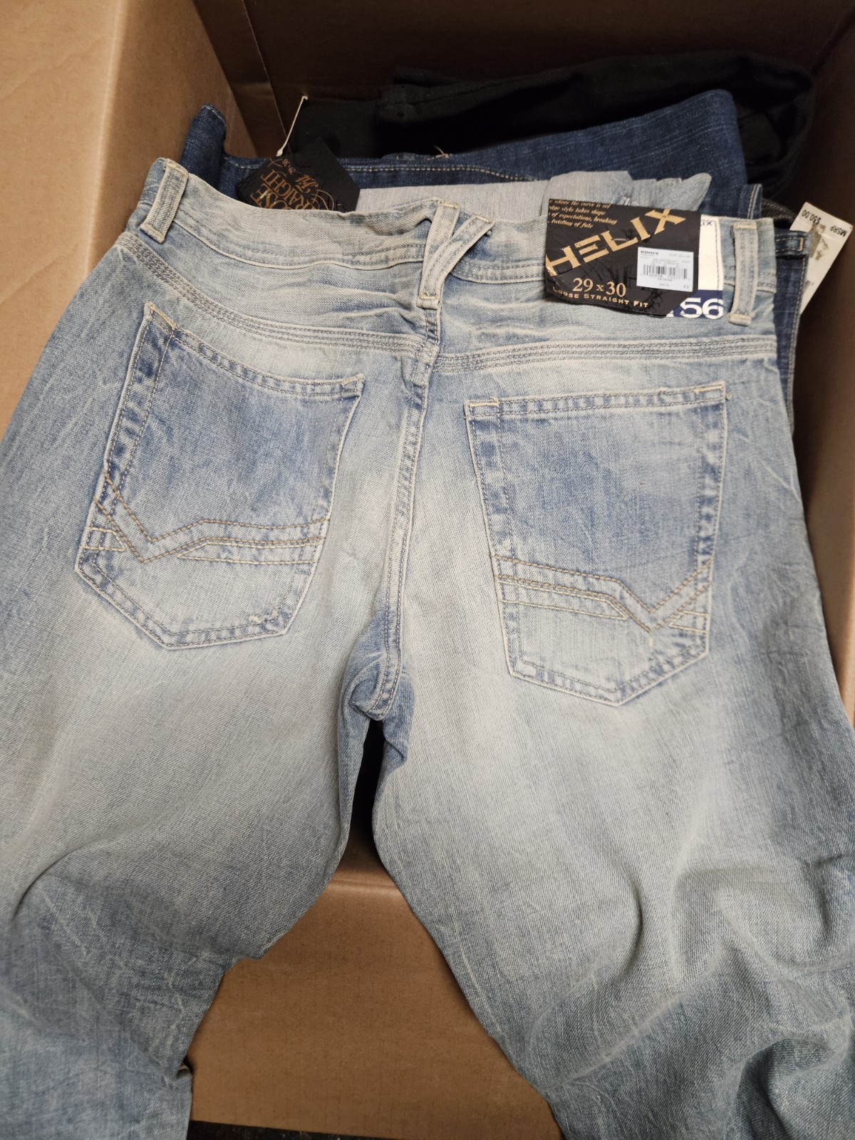 HELIX Men’s Light Wash Blue Denim Jeans Loose Straight Fit 5-Pocket NWT