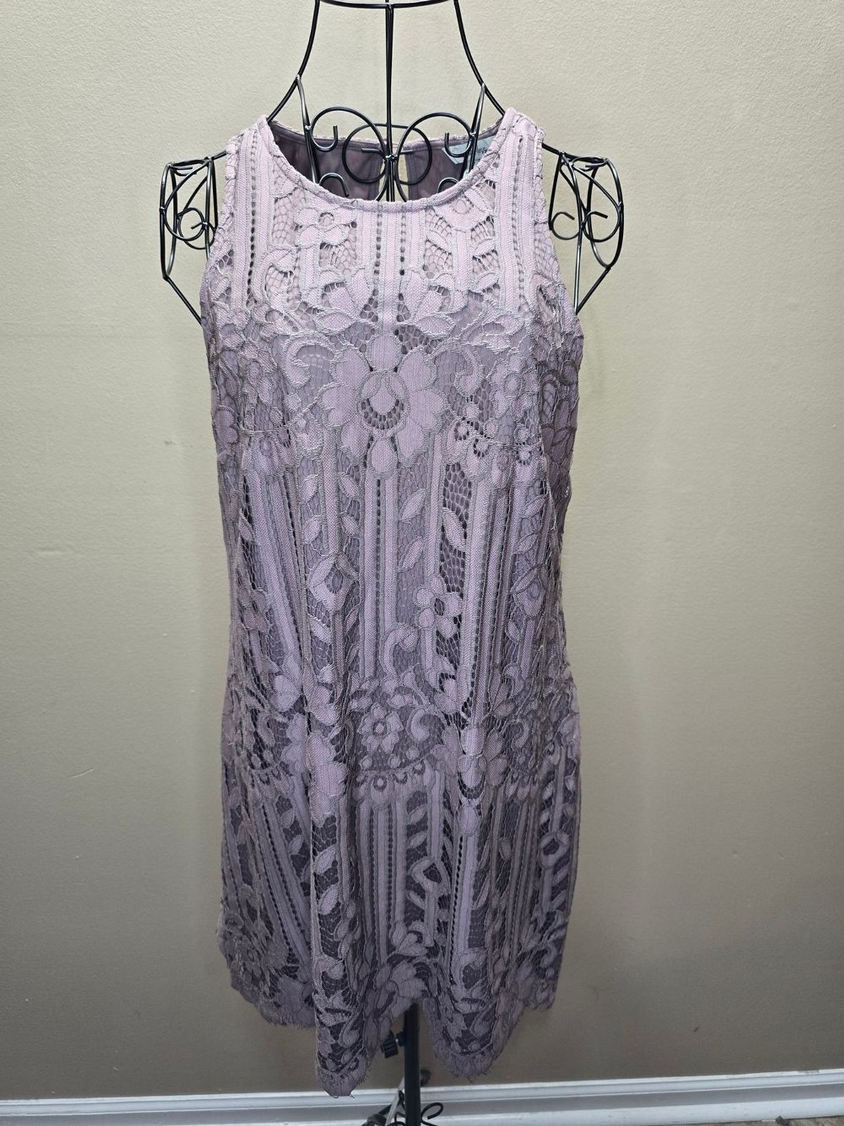 Elegant Mauve Floral Lace Sleeveless Shift Dress by Speechless