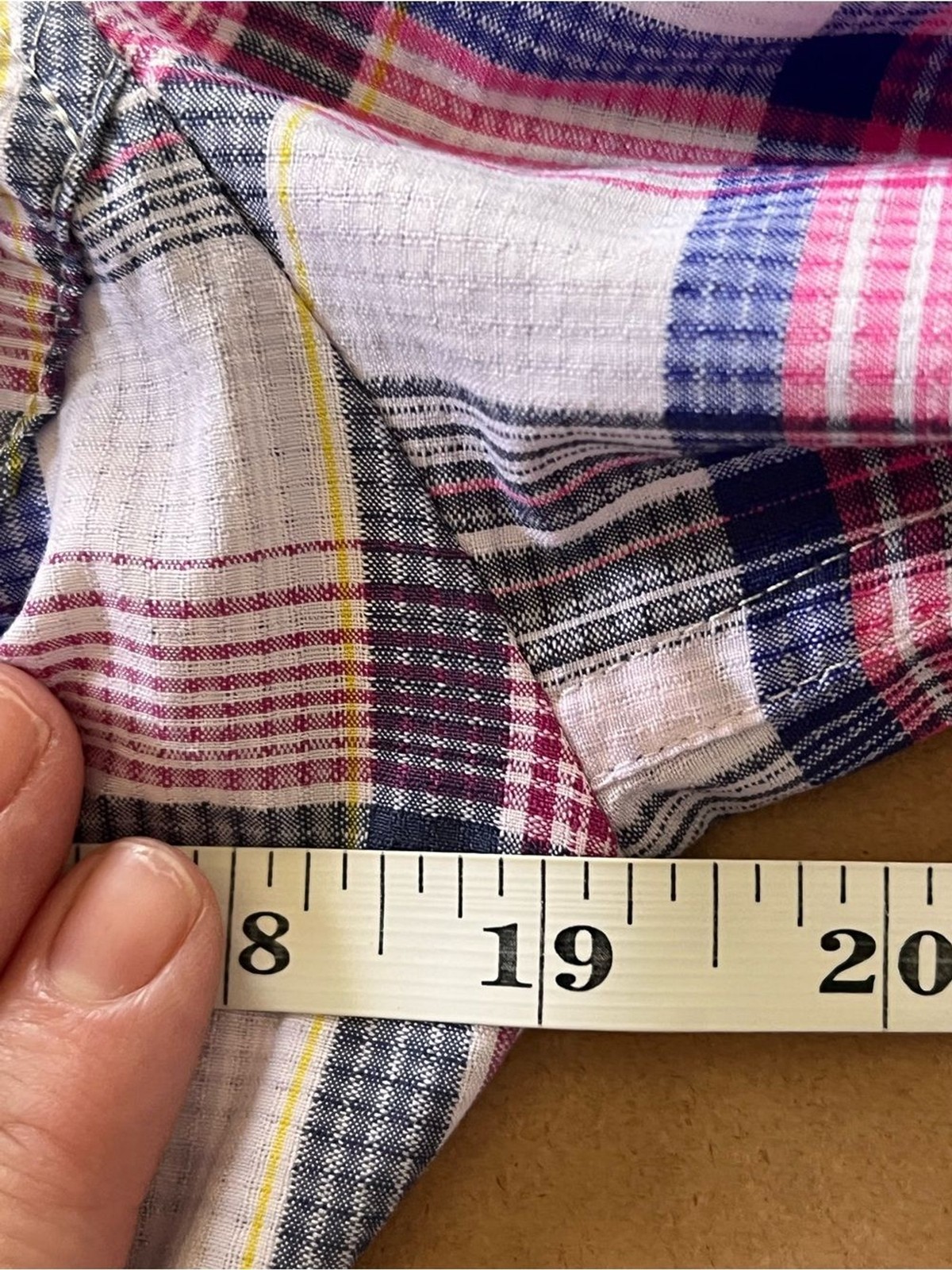 Marmot Women’s Lillian Plaid Flannel Button Down size Medium Pink White