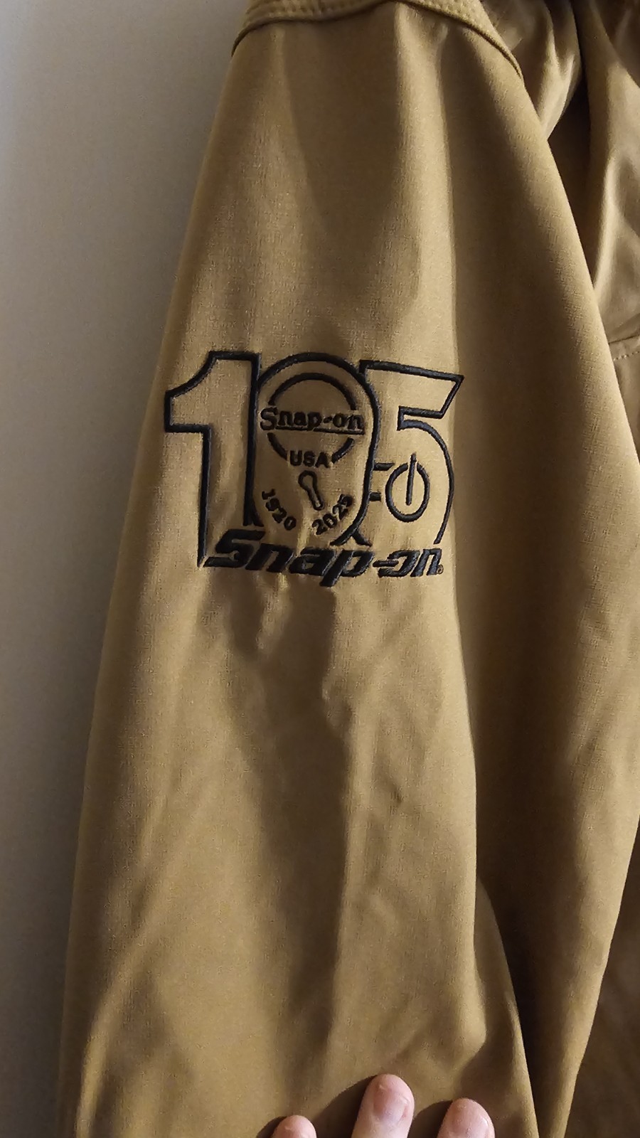 NEW Snap-on Tools 2025 Hooded Winter Jacket Men’s XL Gold/Tan 105th Anniversary