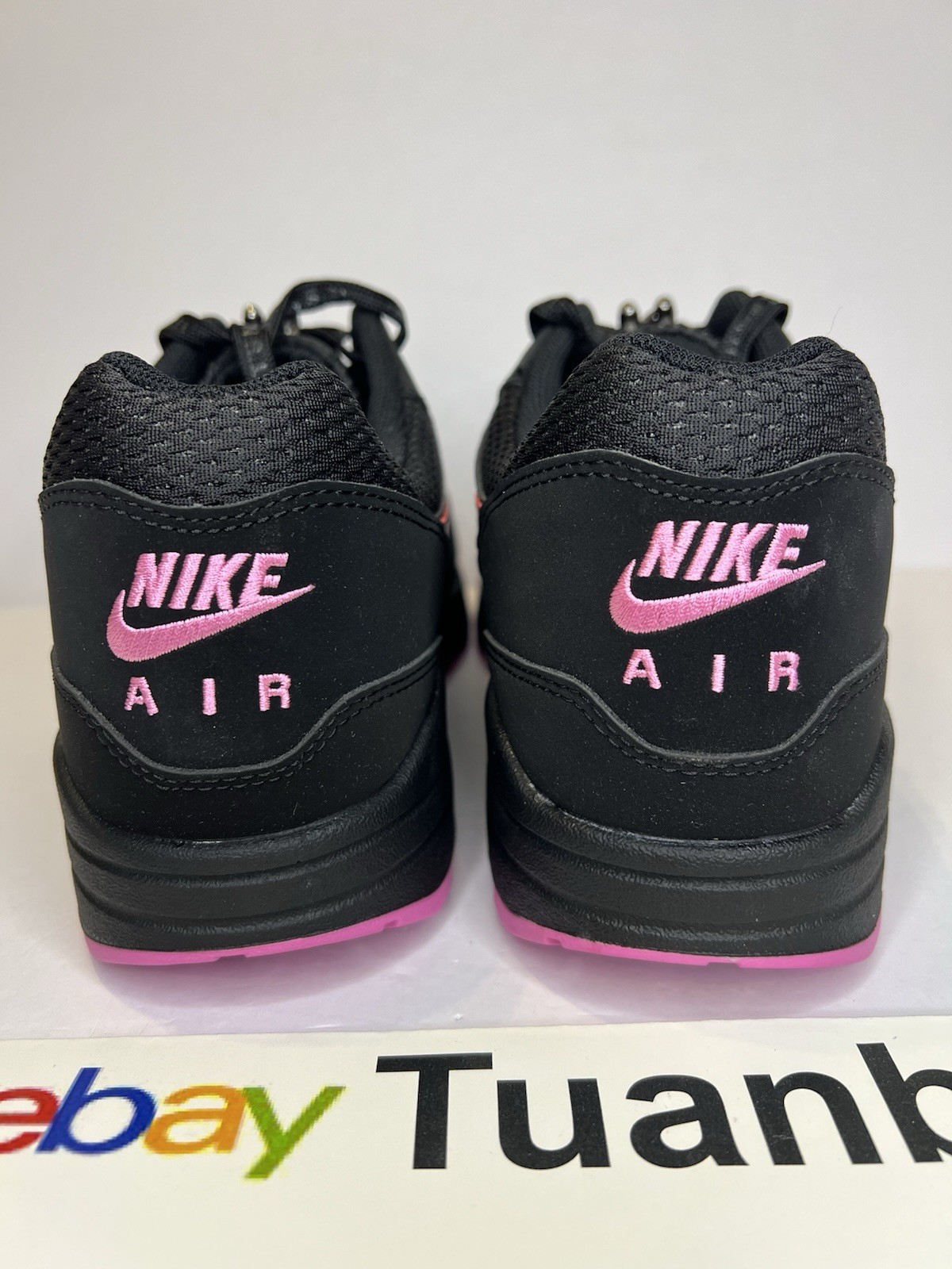 BRAND NEW Nike Air Max 1 PRM Men’s AM1 “Valentine’s Day” Black/Pink HV2302-001
