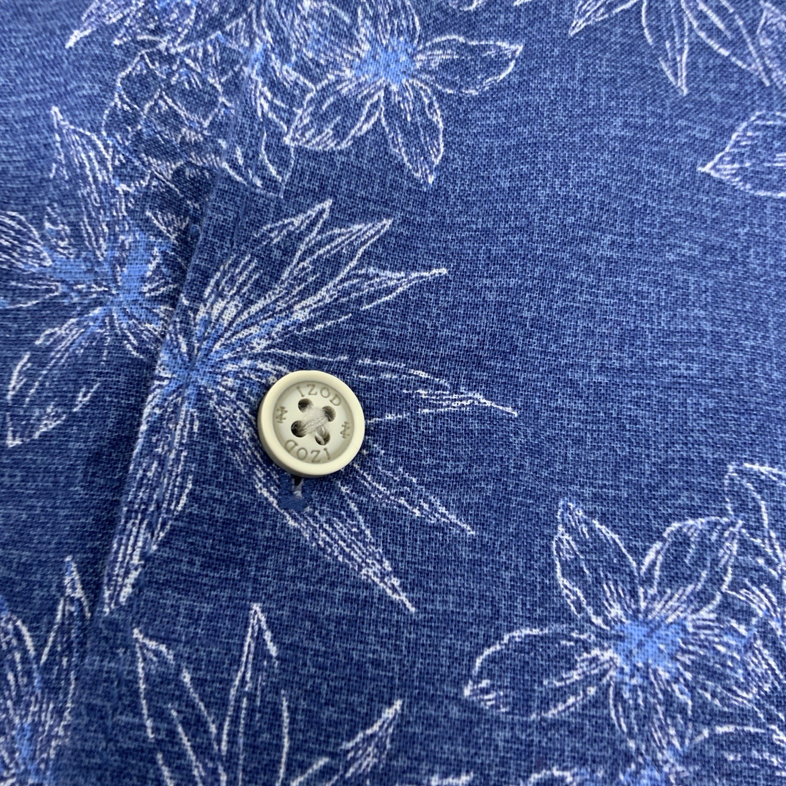 IZOD Saltwater Mens XL Button Up Shirt Hawaiian Pineapple Vacation Resort Blue