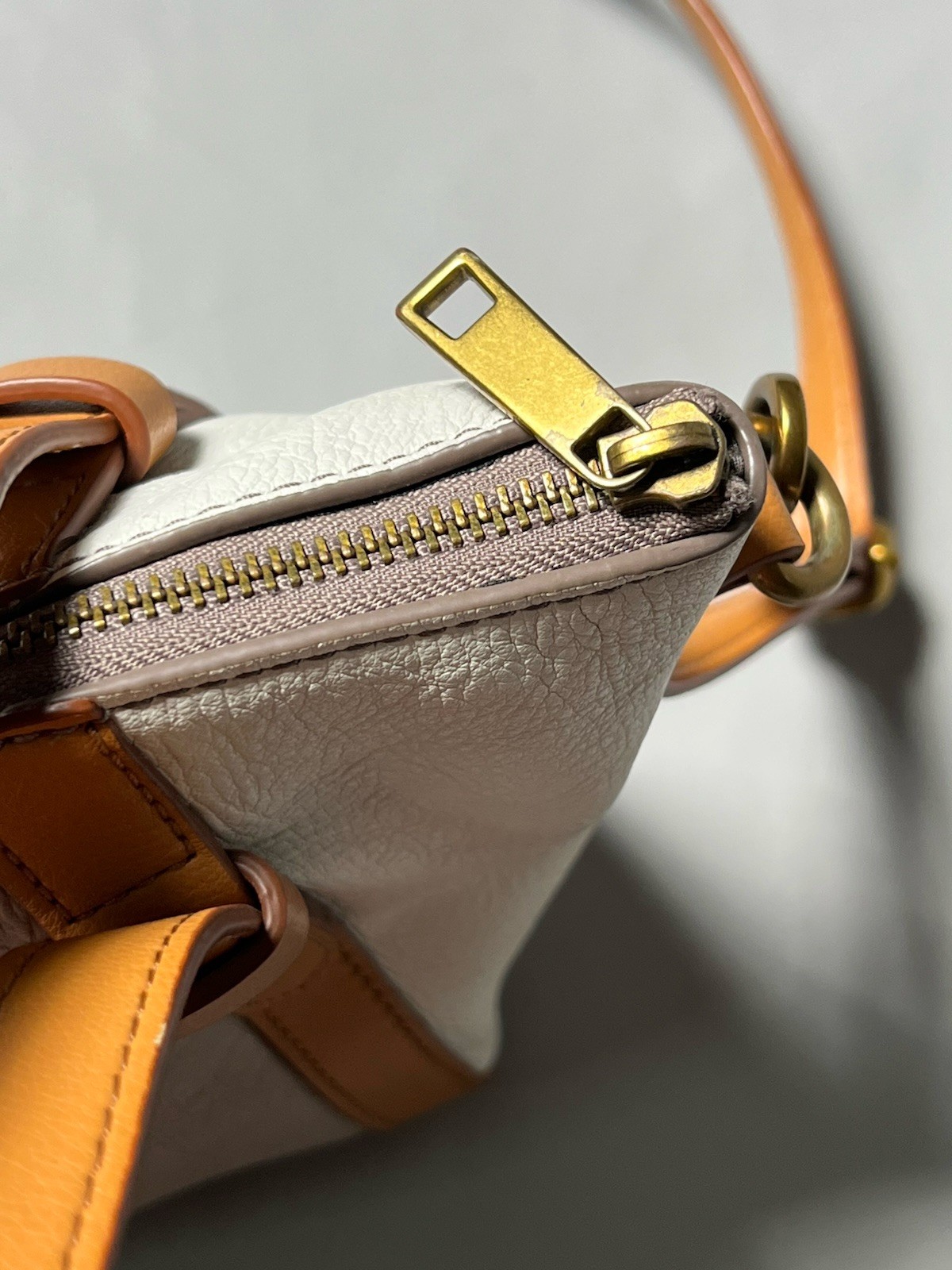 Fossil Gray White Brown Colorblock Pebbled Satchel Zip Gold Hardware Pockets