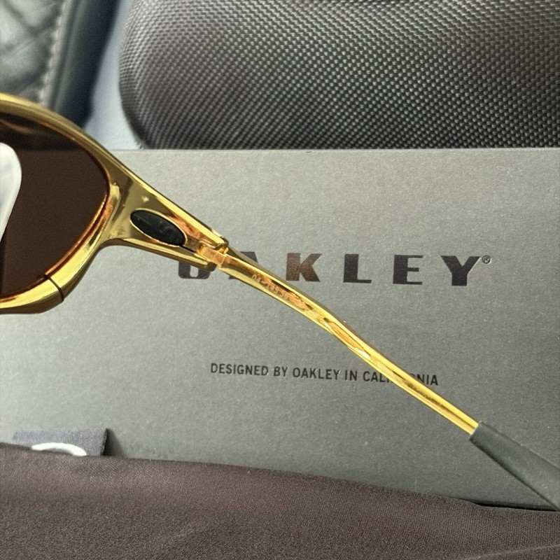 Oakley X-Metal Juliet 1.0 Sunglasses Brand New Gold Frame Gold Iridium Lenses
