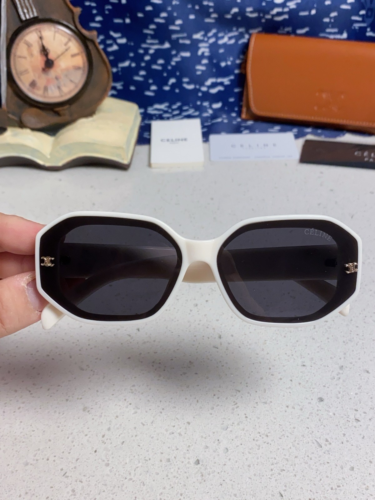 CELINE CL40253U White Black Octagonal Dark Grey Sunglasses Size 56-17-140