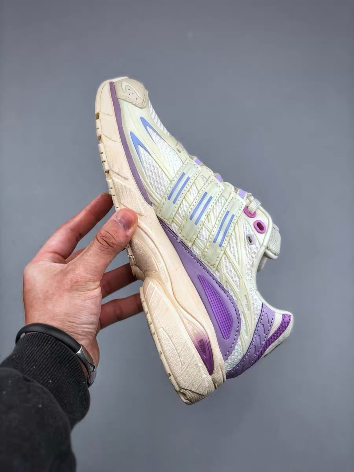adidas Adistar Cushion Cream Preloved Purple – IH0278