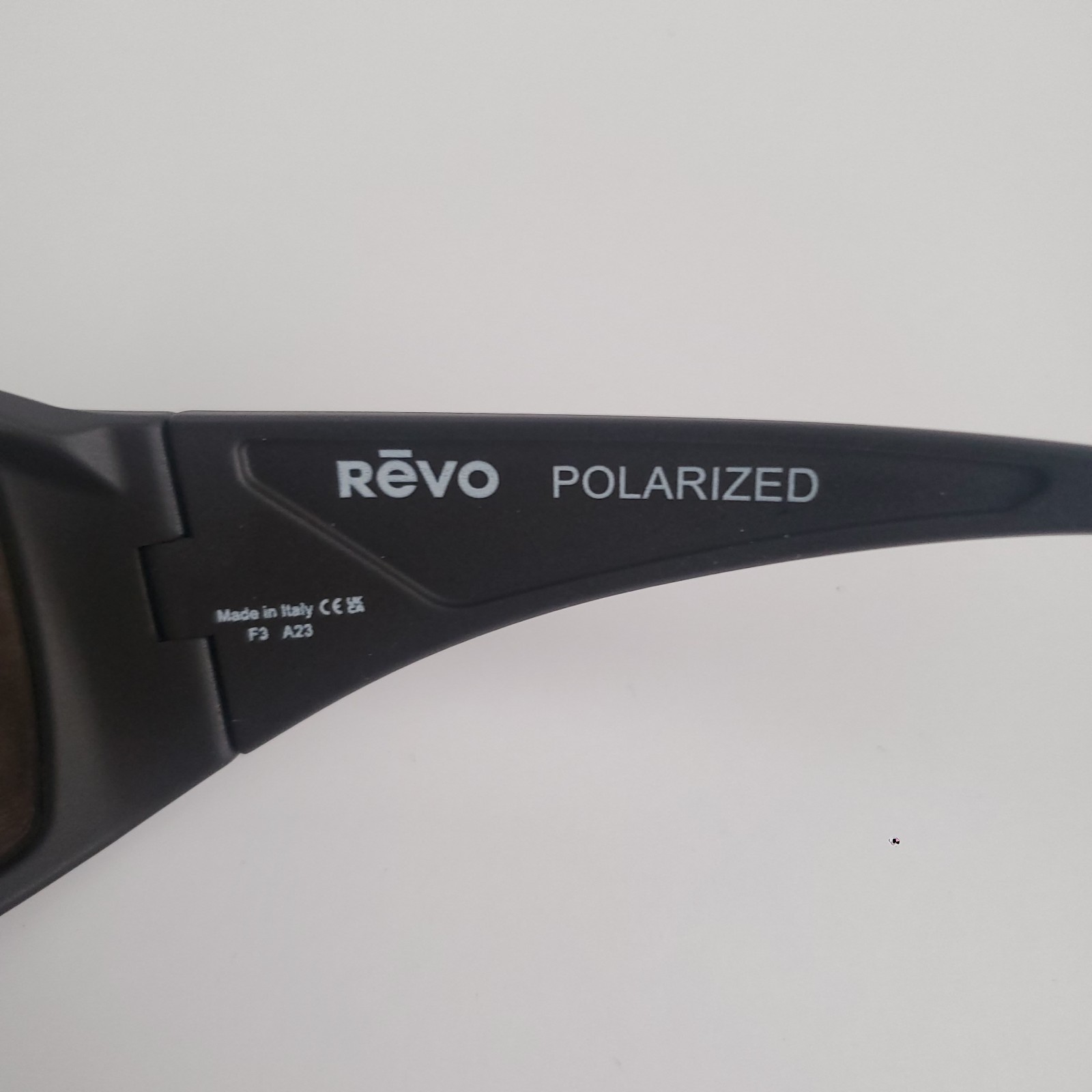 Revo Dune Matte Brown Polarized Evergreen Lens Sunglass. RE 1202 02 GN