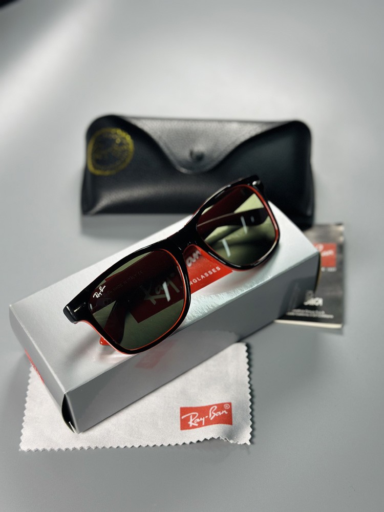 Ray-Ban Wayfarer RB2140 Black Red Edition Sunglasses Green Lenses & Accessories