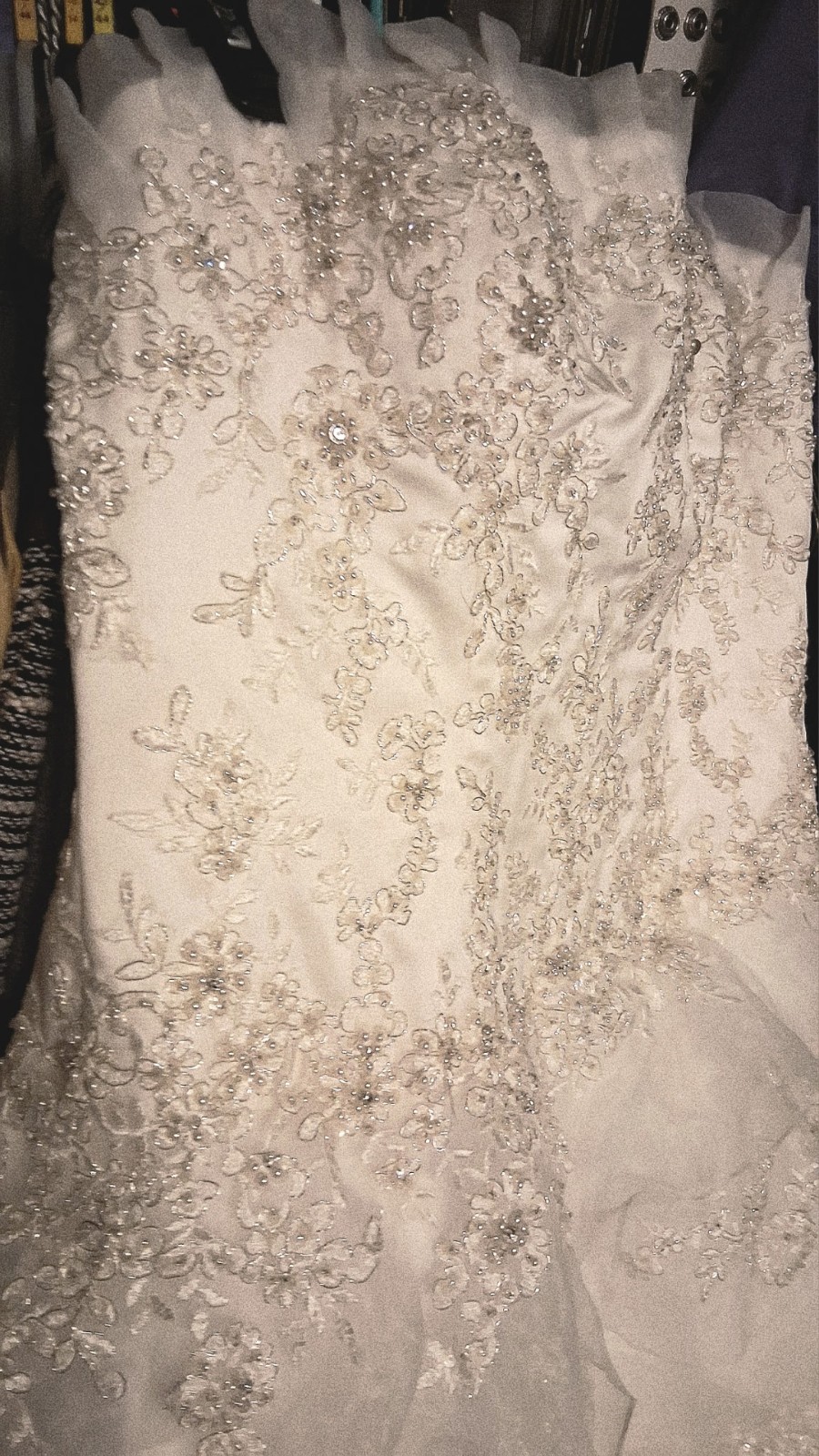 ♡ Oleg Cassini Wedding Dress ♡ Size 16 ♡ Sleeveless with lace and its own train