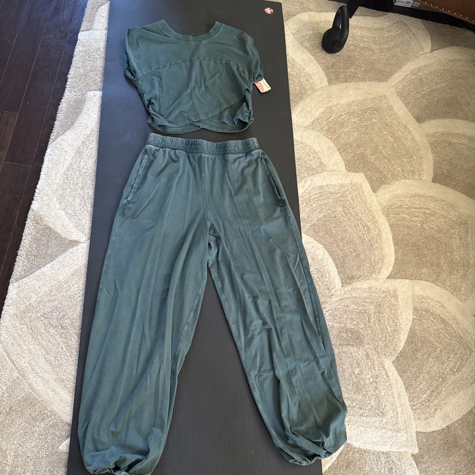 FP Movement Women’s Hot Shot CrossOver 2 Piece Set Evergreen Xl Nwt$98
