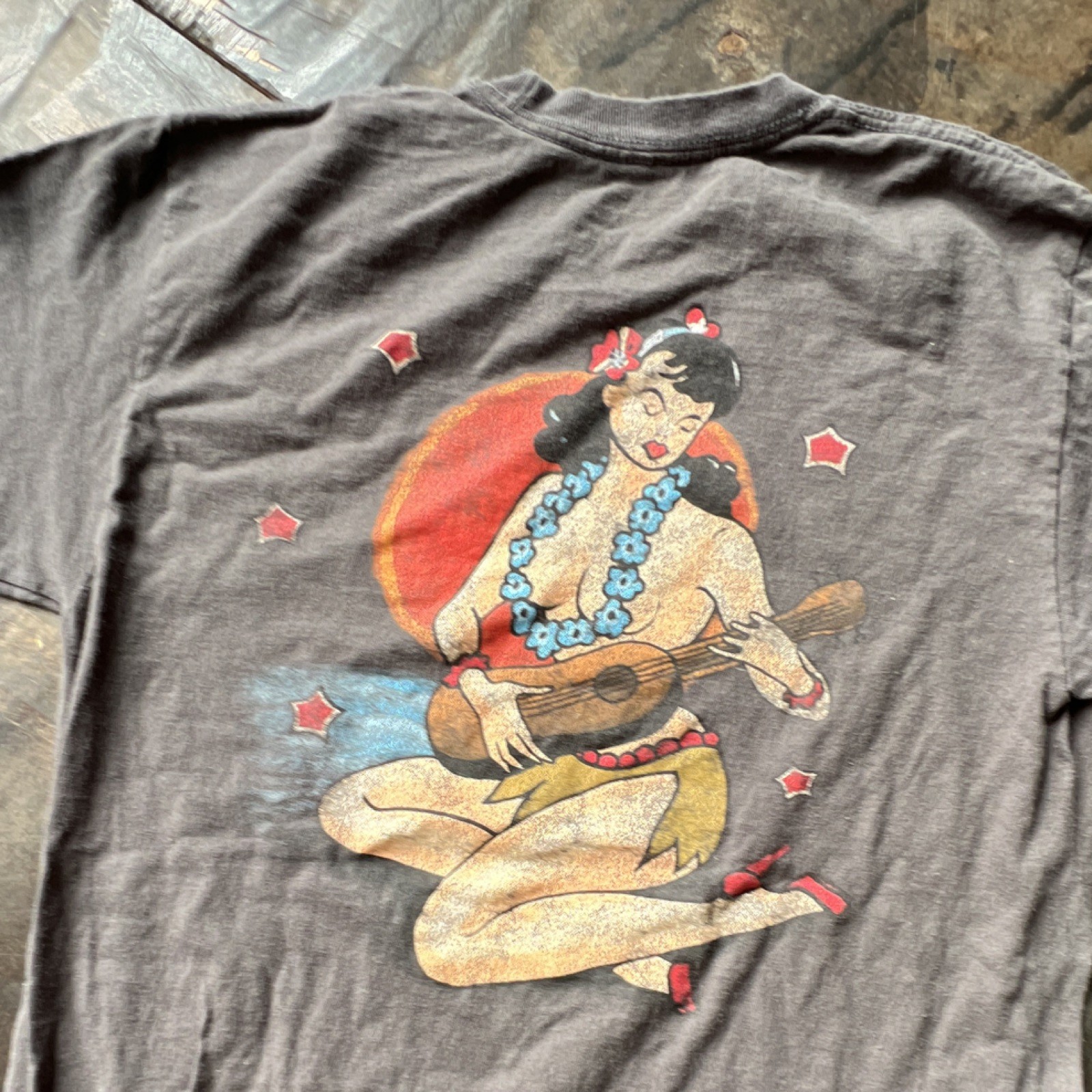 …Lost Men Medium M Gray Short Sleeve Hula Girl Hawaiian Graphic Tee Surfwear