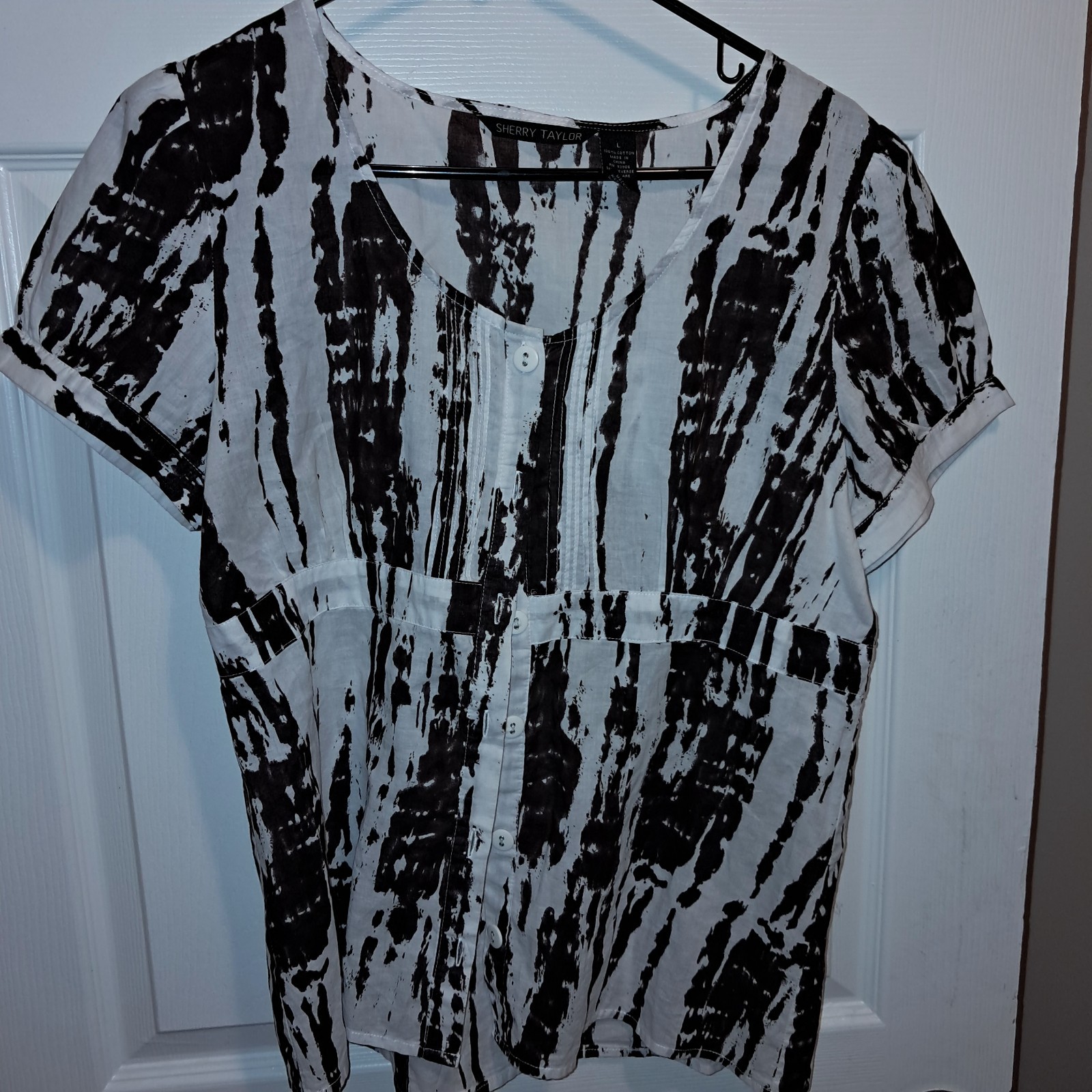 Sherry Taylor Plaid Button Up Top L Classic Short Sleeve-Pleaded
