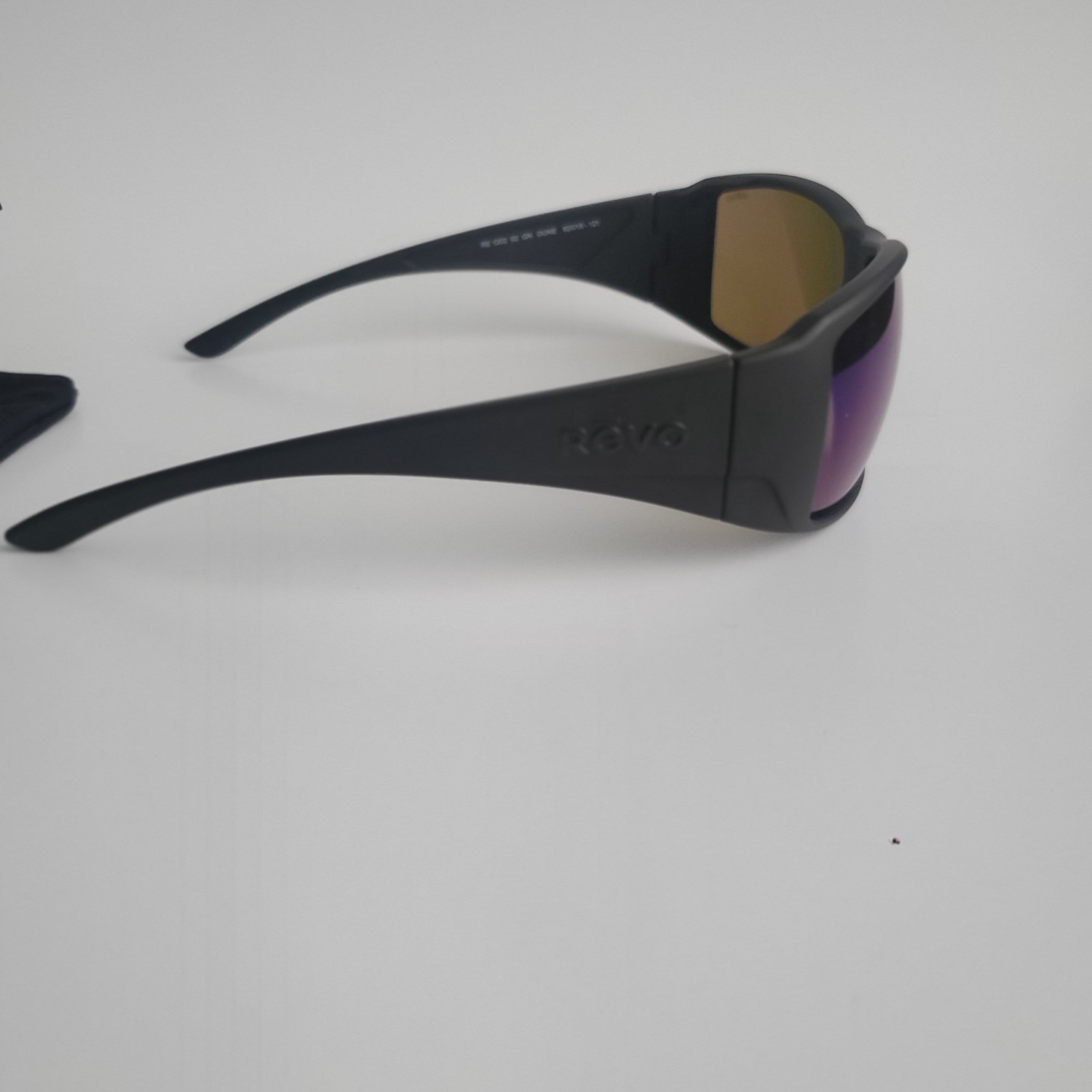 Revo Dune Matte Brown Polarized Evergreen Lens Sunglass. RE 1202 02 GN