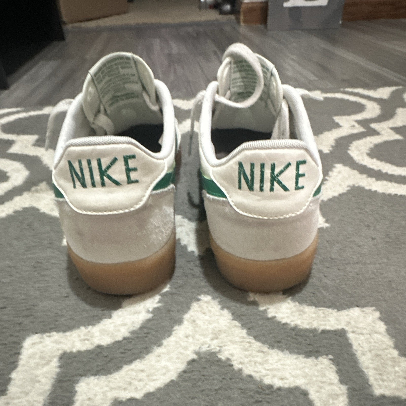 Nike Killshot 2 White/Green Low Top Lace Up Sneakers Gum Sole