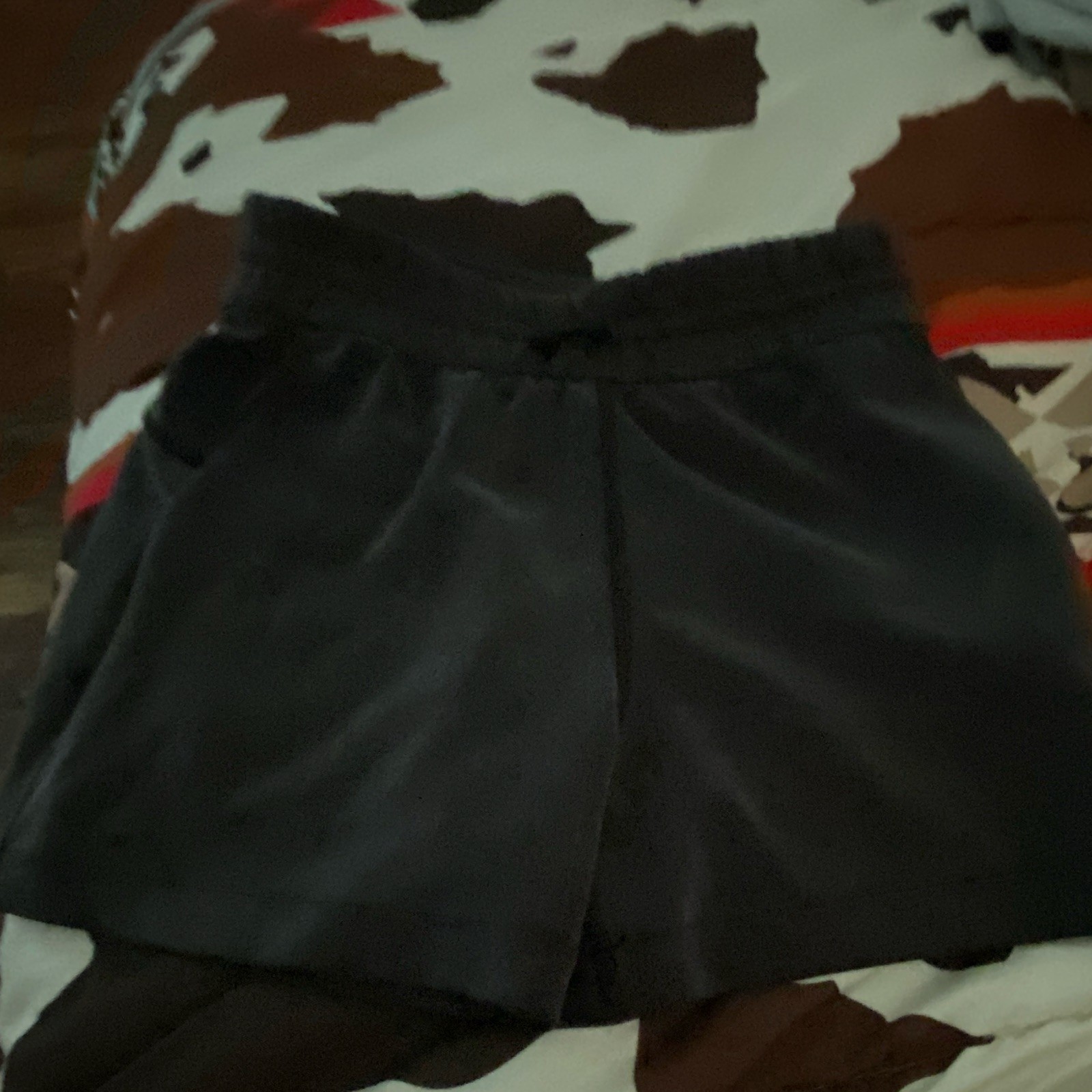 Lululemon Women’s Black Solid Shorts Size S Regular Comfy Style