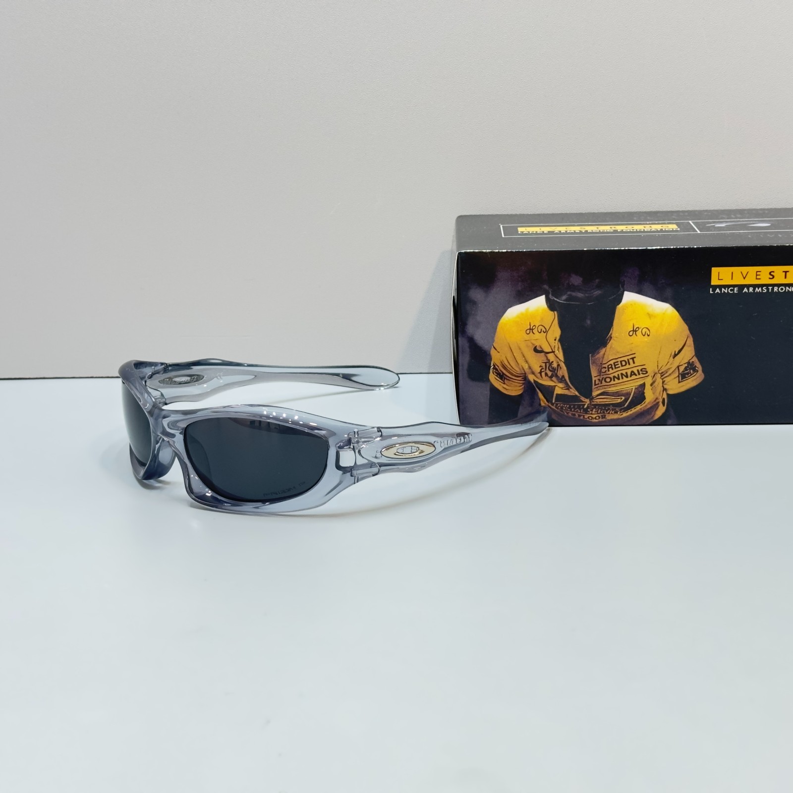 Oakley Monster Dog 00s Tech Vintage Polarized Sunglasses Clear Gray/Black lens