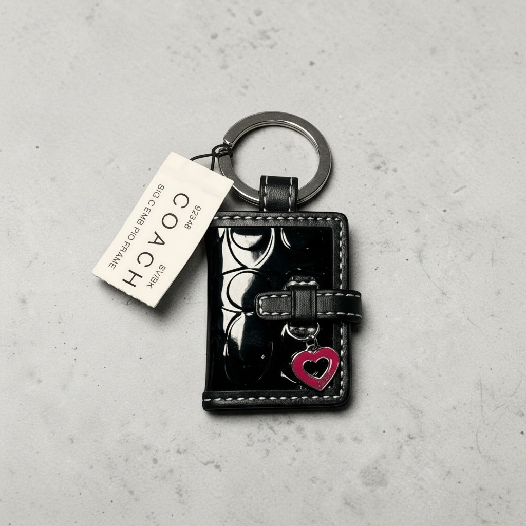 RARE Vintage Coach Black Patent Leather Photo Holder Keychain Bag Charm