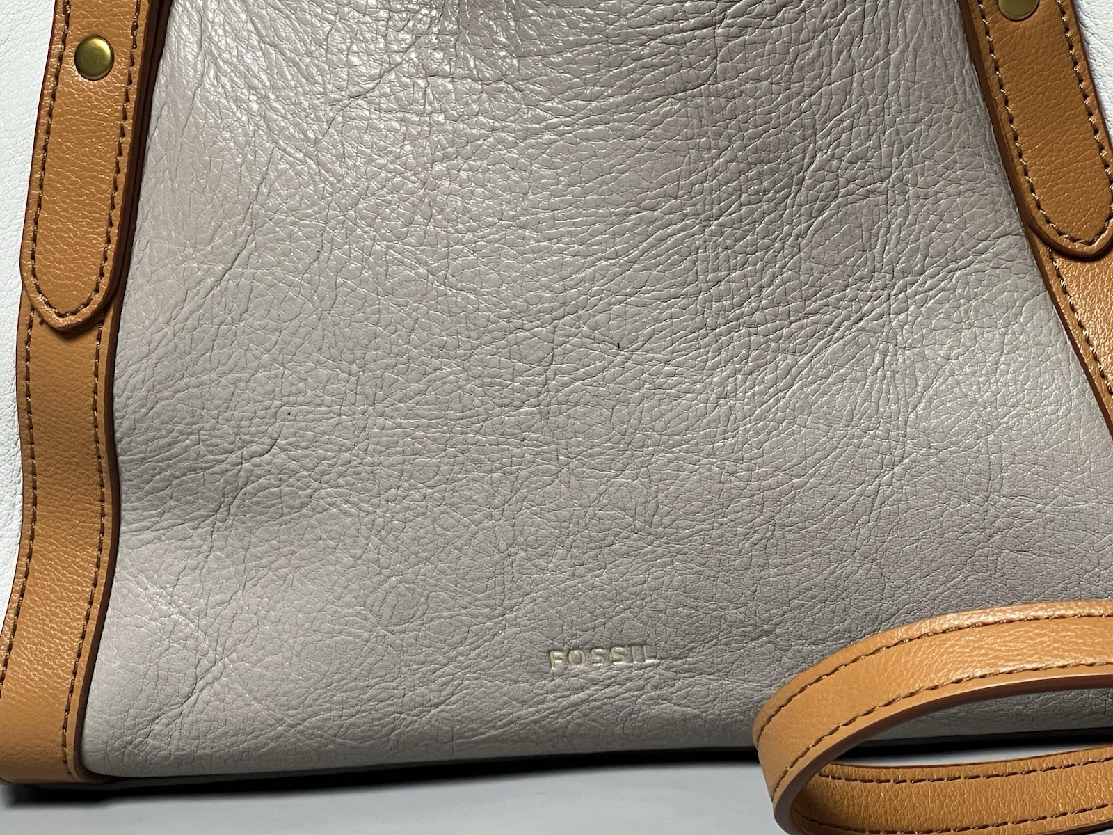 Fossil Gray White Brown Colorblock Pebbled Satchel Zip Gold Hardware Pockets