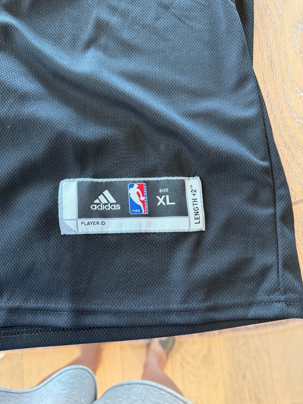 4 Bulls Basketball Jerseys Sz XL-3 used and 1 NWT
