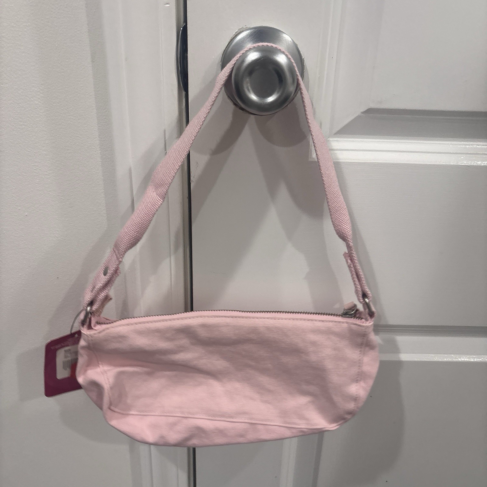 Xhilaration Pink Small Shoulder Bag Zip Closure Detachable Adjustable Strap